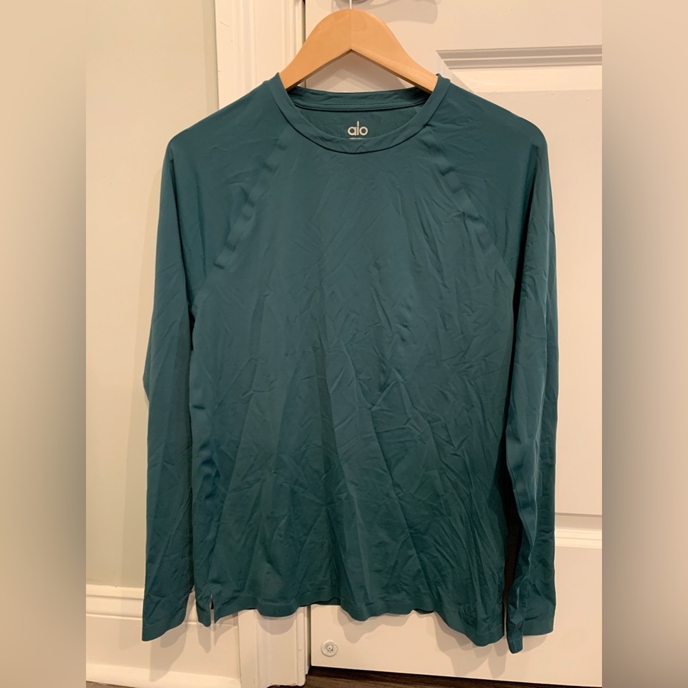 ALO Yoga Idol Performance Long Tee (Green)
